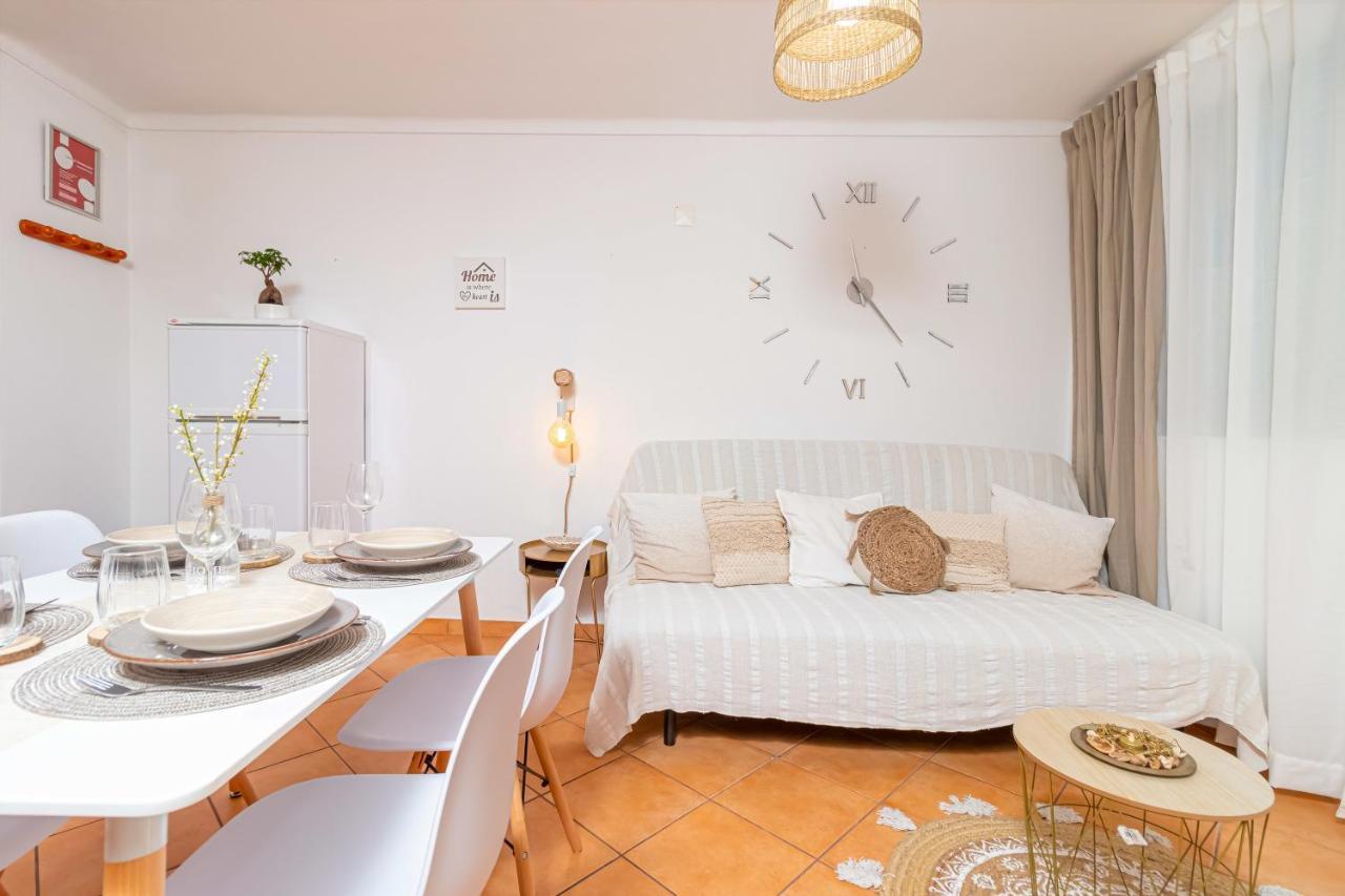 Sea & Sun Oldtown Apartment อัลบูเฟรา ภายนอก รูปภาพ
